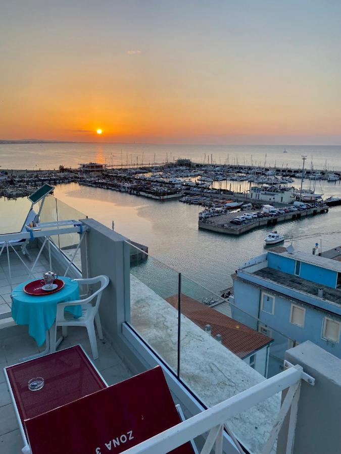 Hotel Europa Gabicce Mare Kültér fotó