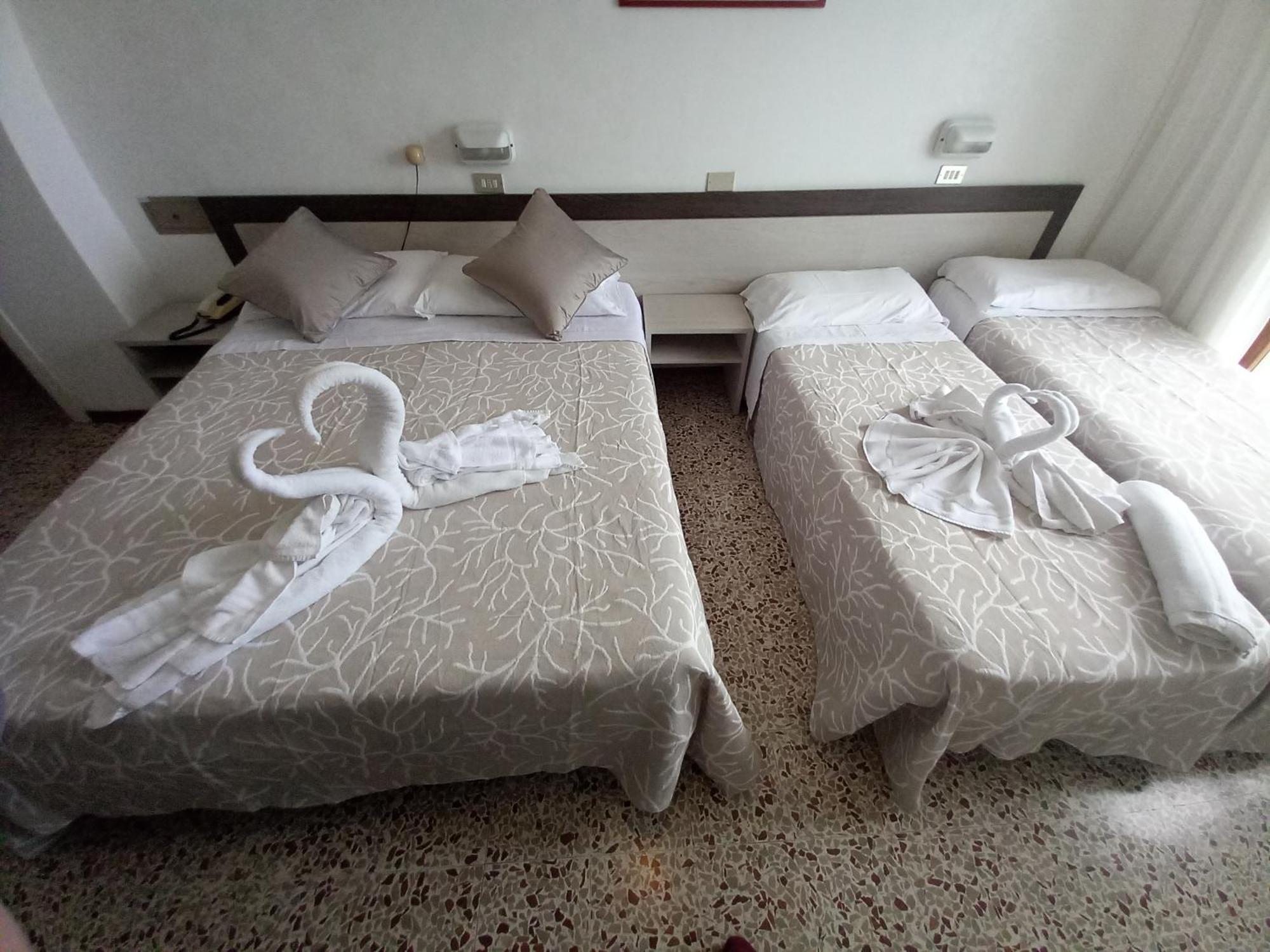 Hotel Europa Gabicce Mare Kültér fotó