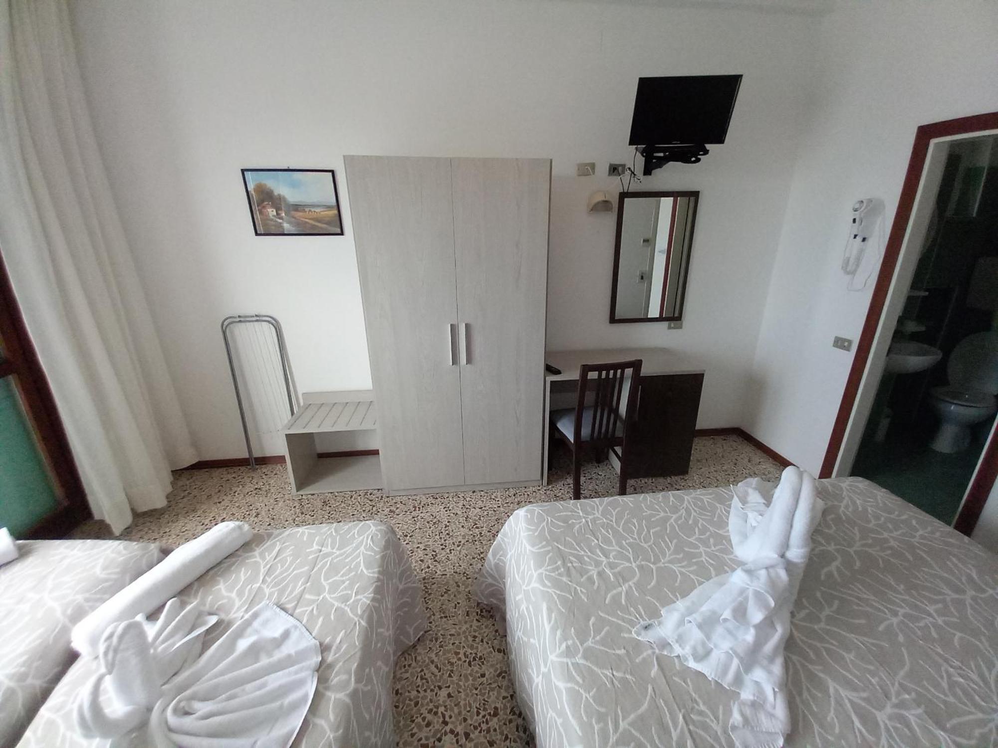 Hotel Europa Gabicce Mare Kültér fotó